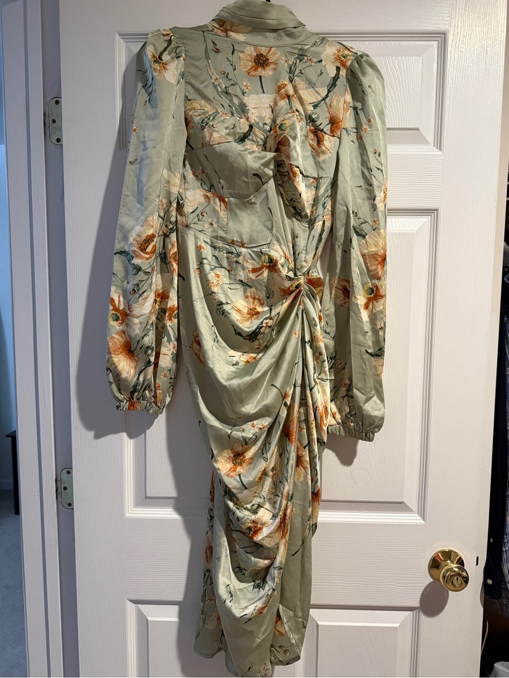 PrettyLittleThing Sage Green Floral Long Sleeve Ruched Midi Dress